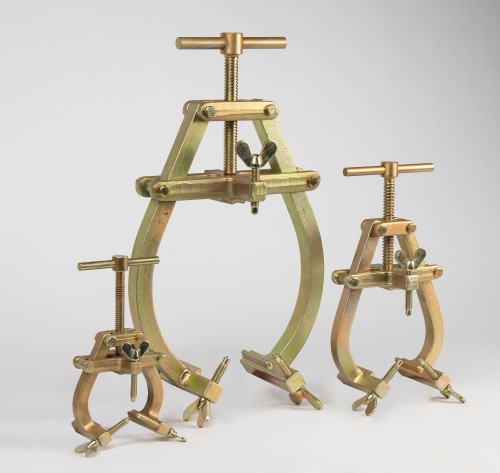 Pipe_clamp_steel_1.jpg